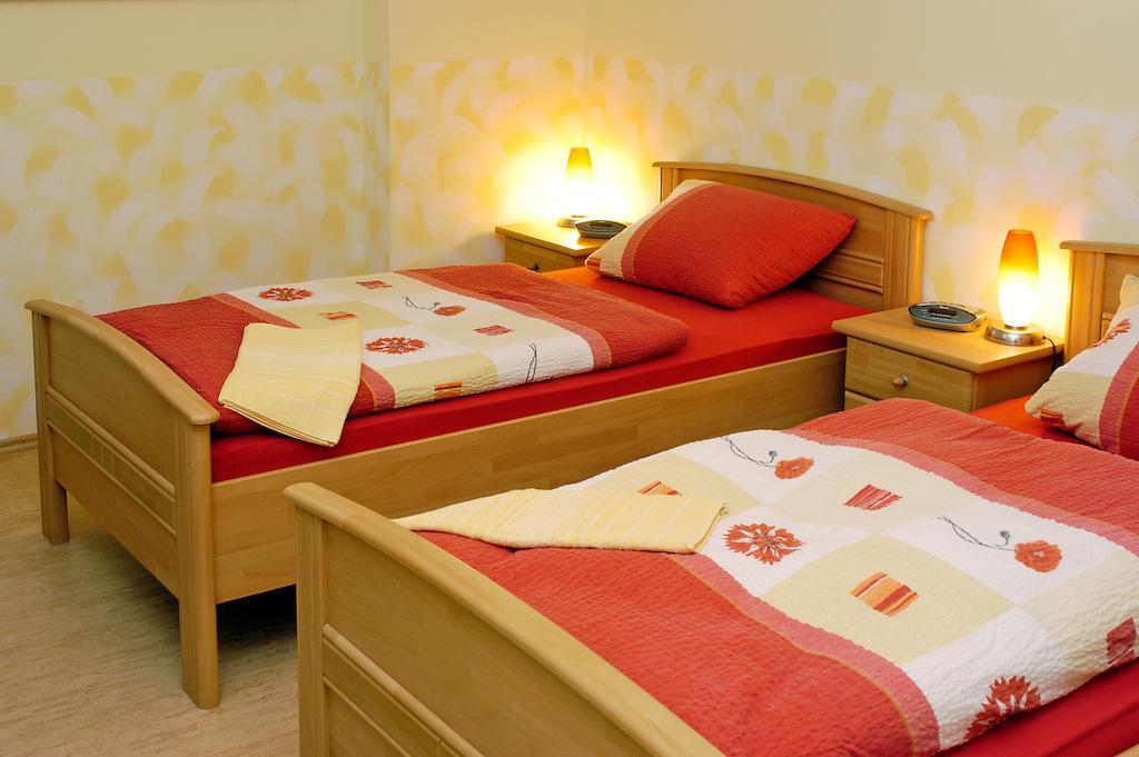 Hotel Pension Muellers Alte Backstube Reichenbach im Vogtland Camera foto
